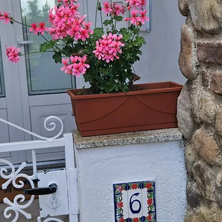 Blue Living-borgo Antico * Marciana Marina (Isola d'Elba)